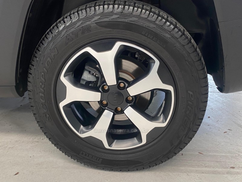 RENEGADE 2.0 16V TURBO DIESEL TRAILHAWK 4P 4X4 AUTOMÁTICO - 2019 - BENTO GONçALVES