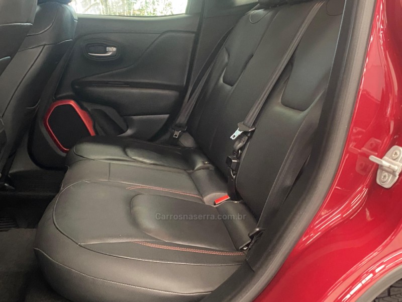 RENEGADE 2.0 16V TURBO DIESEL TRAILHAWK 4P 4X4 AUTOMÁTICO - 2019 - BENTO GONçALVES