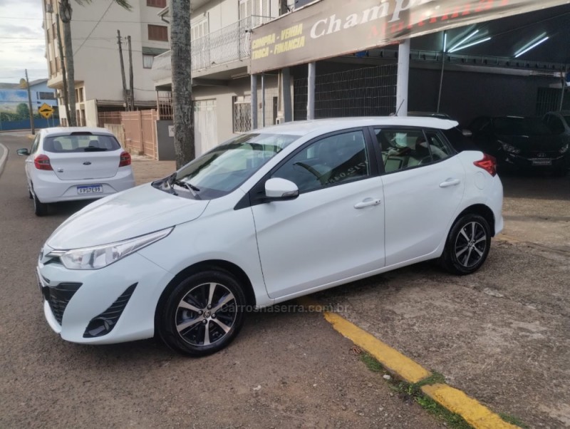 YARIS 1.5 XS 16V FLEX 4P AUTOMÁTICO