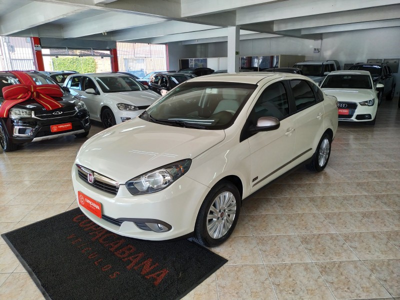 grand siena 1.6 mpi essence sublime 16v flex 4p automatizado 2015 caxias do sul