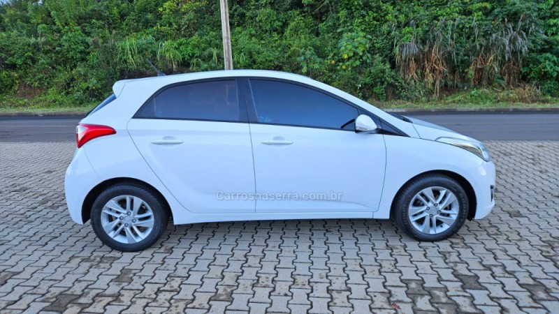 HB20 1.6 PREMIUM 16V FLEX 4P MANUAL - 2014 - IVOTI
