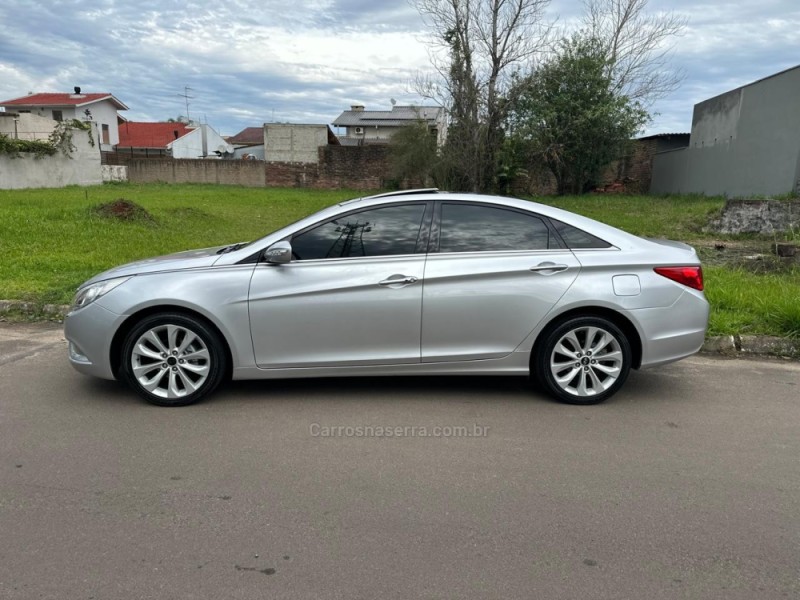 SONATA 2.4 MPFI I4 16V 182CV GASOLINA 4P AUTOMÁTICO - 2012 - CAMPO BOM