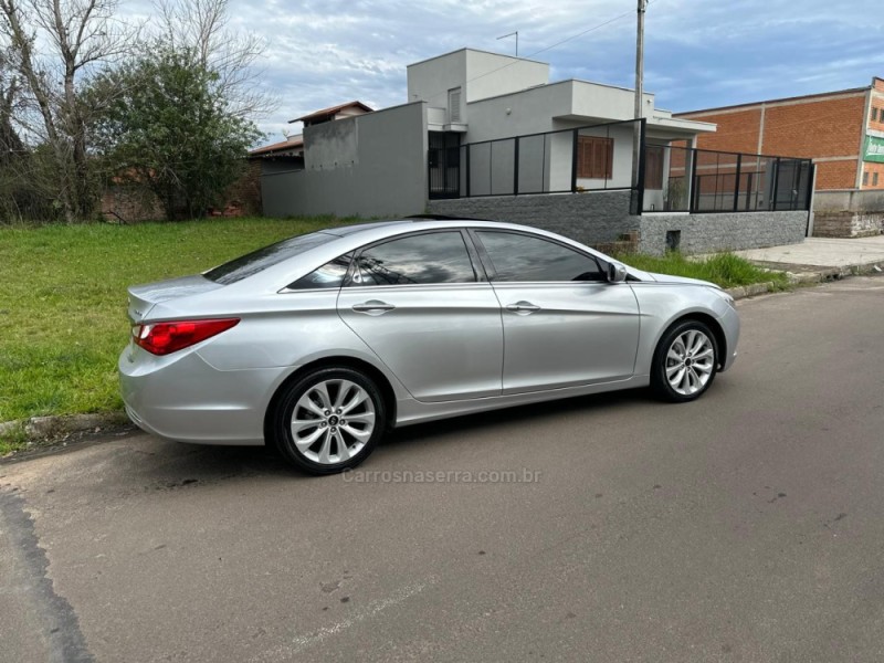 SONATA 2.4 MPFI I4 16V 182CV GASOLINA 4P AUTOMÁTICO - 2012 - CAMPO BOM