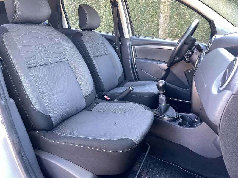 DUSTER 2.0 DYNAMIQUE 4X2 16V FLEX 4P MANUAL - 2014 - CAXIAS DO SUL