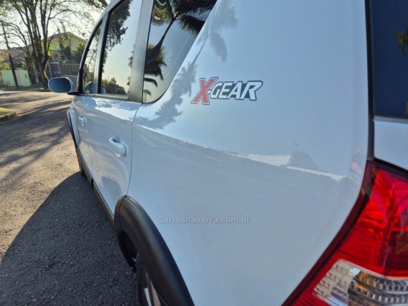 LIVINA 1.8 SL X-GEAR 16V FLEX 4P AUTOMÁTICO - 2014 - SãO LEOPOLDO