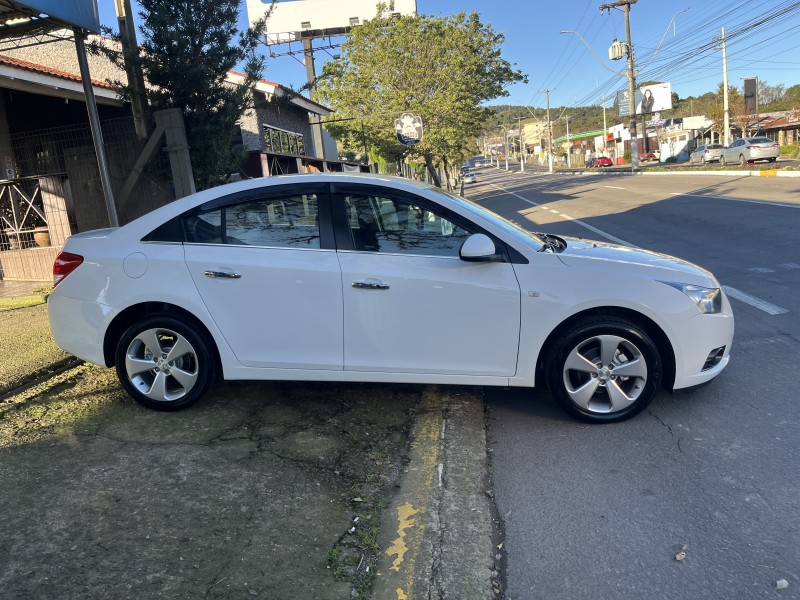 CRUZE 1.8 LT 16V FLEX 4P AUTOMÁTICO - 2014 - GARIBALDI