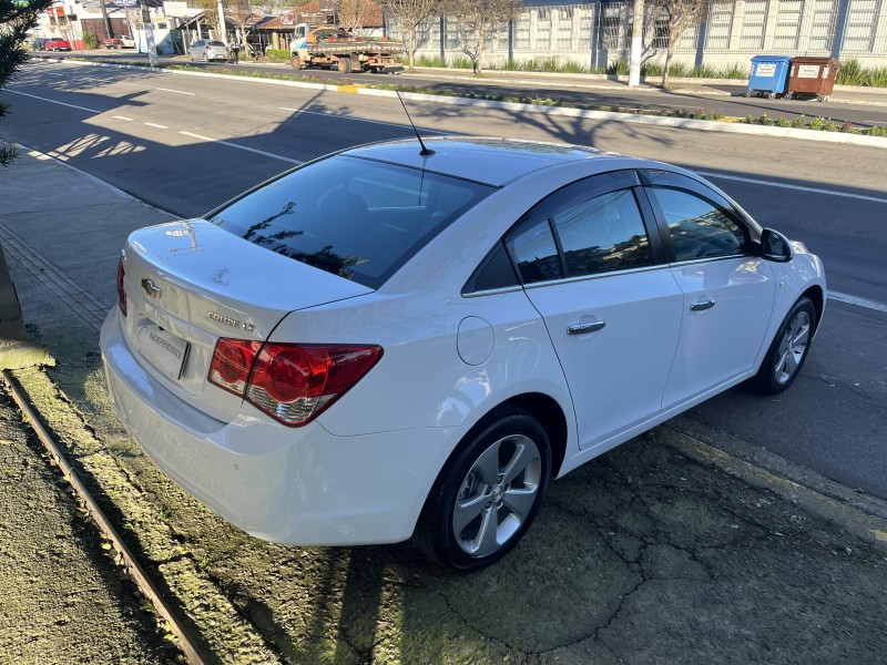 CRUZE 1.8 LT 16V FLEX 4P AUTOMÁTICO - 2014 - GARIBALDI