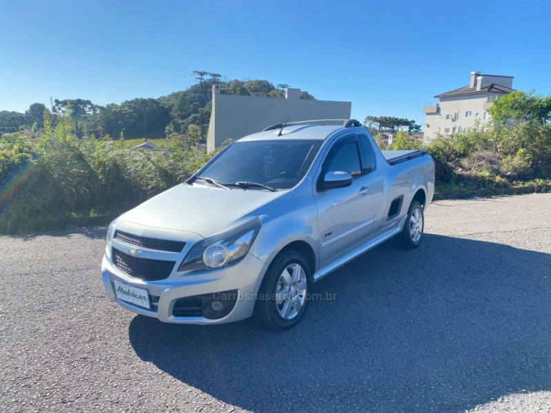 montana 1.4 mpfi sport cs 8v flex 2p manual 2013 flores da cunha