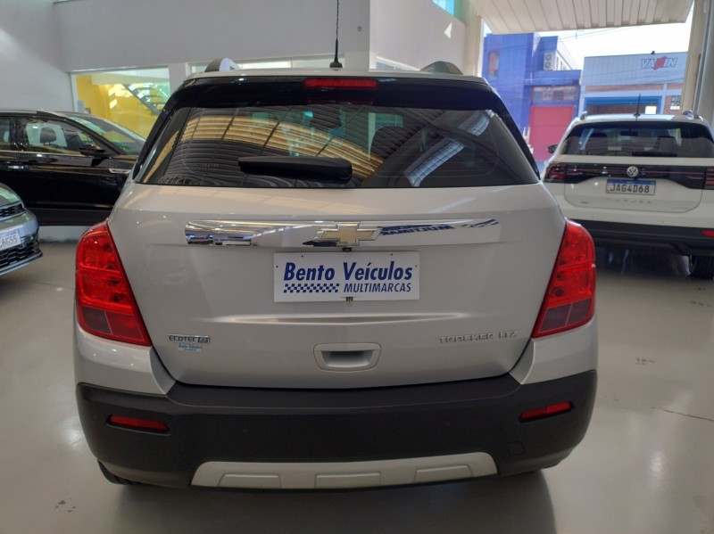 TRACKER 1.8 MPFI LTZ 4X2 16V FLEX 4P AUTOMÁTICO - 2015 - BENTO GONçALVES