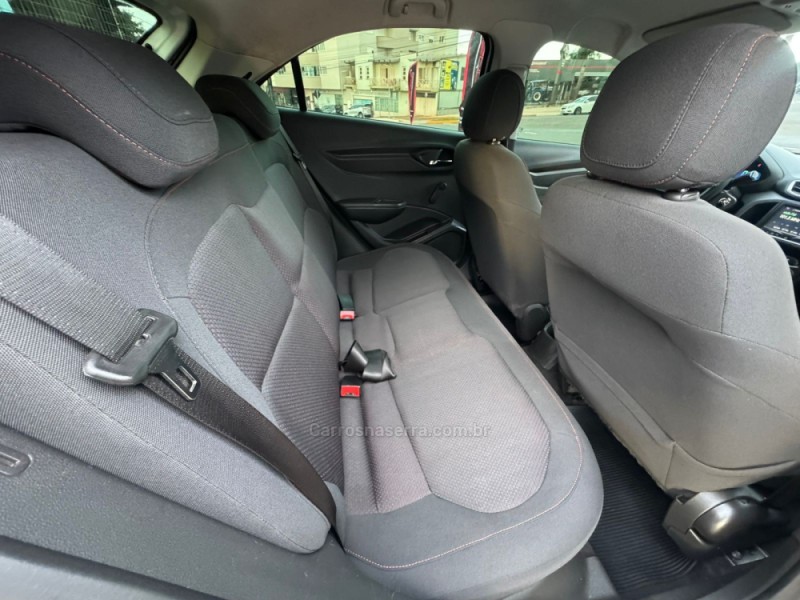 ONIX 1.4 MPFI LT 8V FLEX 4P MANUAL - 2015 - TAPEJARA