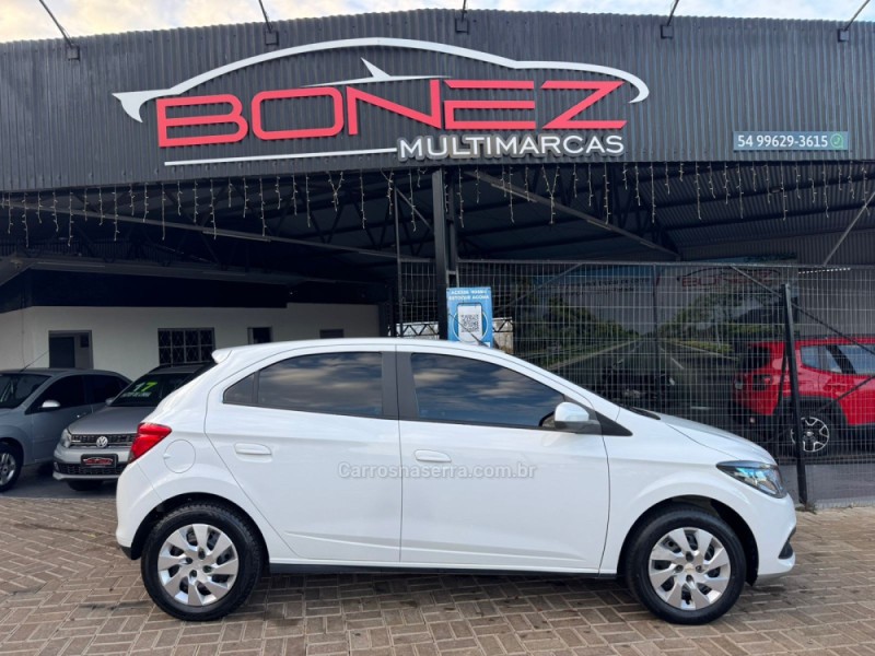 ONIX 1.4 MPFI LT 8V FLEX 4P MANUAL - 2015 - TAPEJARA