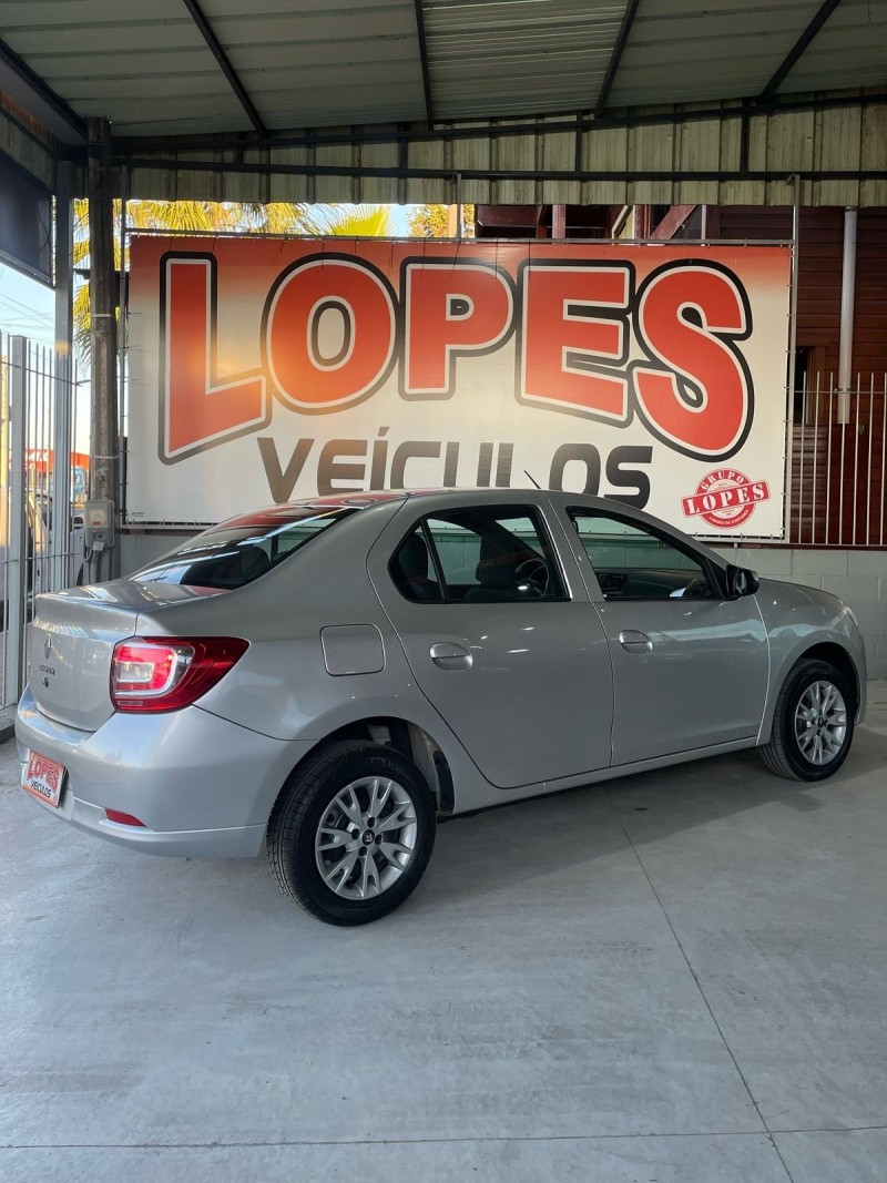 LOGAN 1.0 LIFE 12V FLEX 4P MANUAL - 2021 - PORTãO