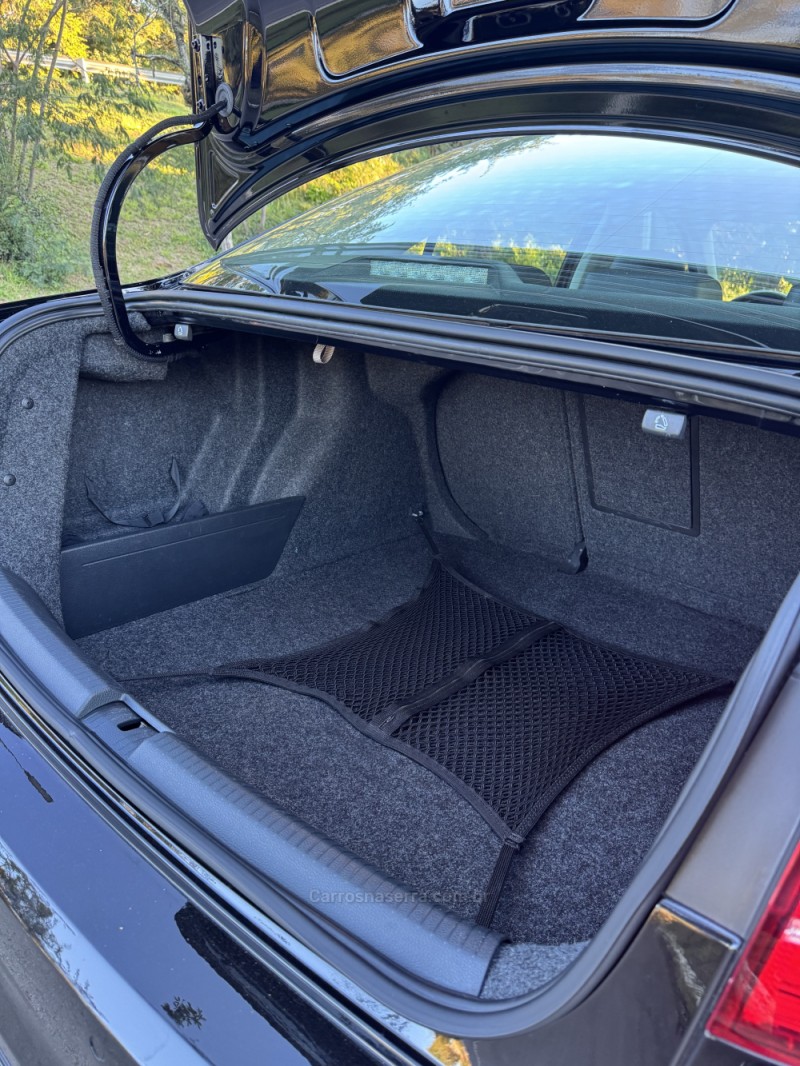 JETTA 2.0 TSI HIGHLINE 211CV GASOLINA 4P DSG - 2016 - NOVA ARAçá