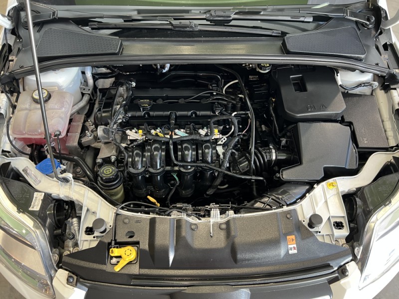 FOCUS 1.6 SE HATCH 16V FLEX 4P AUTOMÁTICO - 2015 - CAXIAS DO SUL