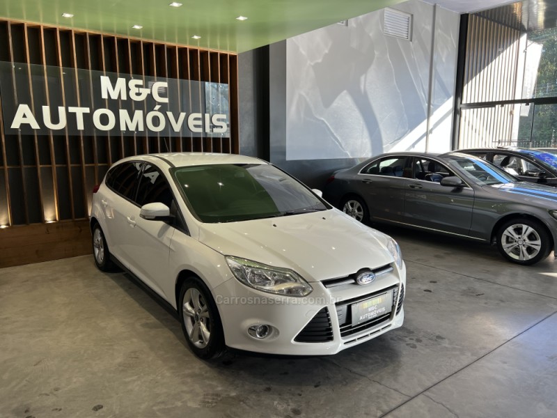 FOCUS 1.6 SE HATCH 16V FLEX 4P AUTOMÁTICO - 2015 - CAXIAS DO SUL
