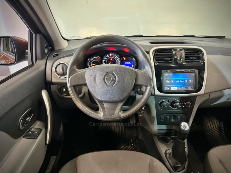 LOGAN 1.6 EXPRESSION 8V HI-FLEX 4P MANUAL - 2015 - IVOTI