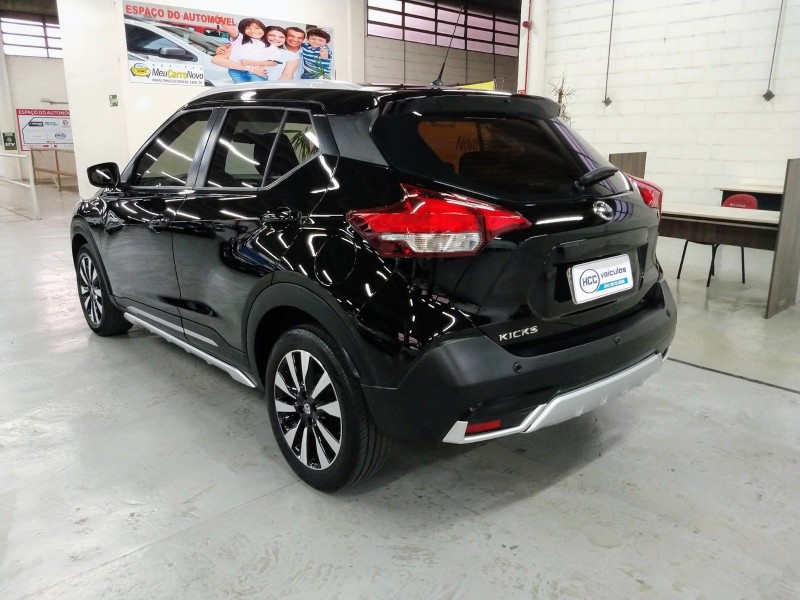KICKS 1.6 16V FLEX SV LIMITED 4P AUTOMÁTICO - 2017 - CAXIAS DO SUL