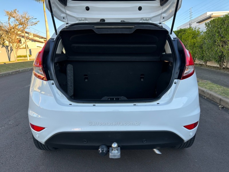 FIESTA 1.6 TITANIUM HATCH 16V FLEX 4P AUTOMÁTICO - 2014 - SãO LEOPOLDO
