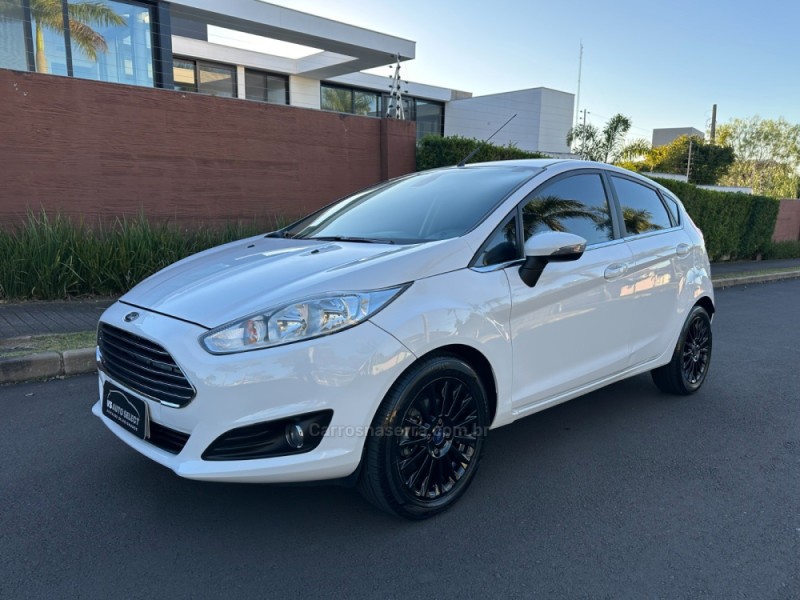 FIESTA 1.6 TITANIUM HATCH 16V FLEX 4P AUTOMÁTICO - 2014 - SãO LEOPOLDO