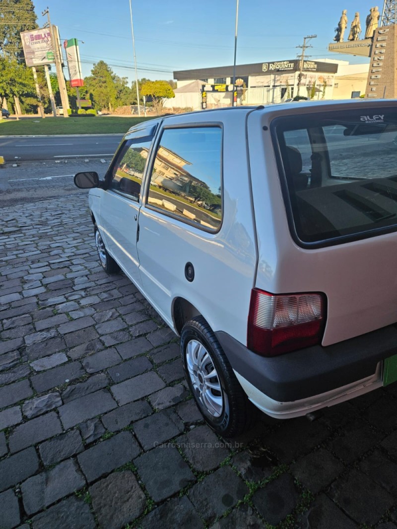 UNO 1.0 MPI MILLE FIRE 8V FLEX 2P MANUAL - 2012 - VERANóPOLIS