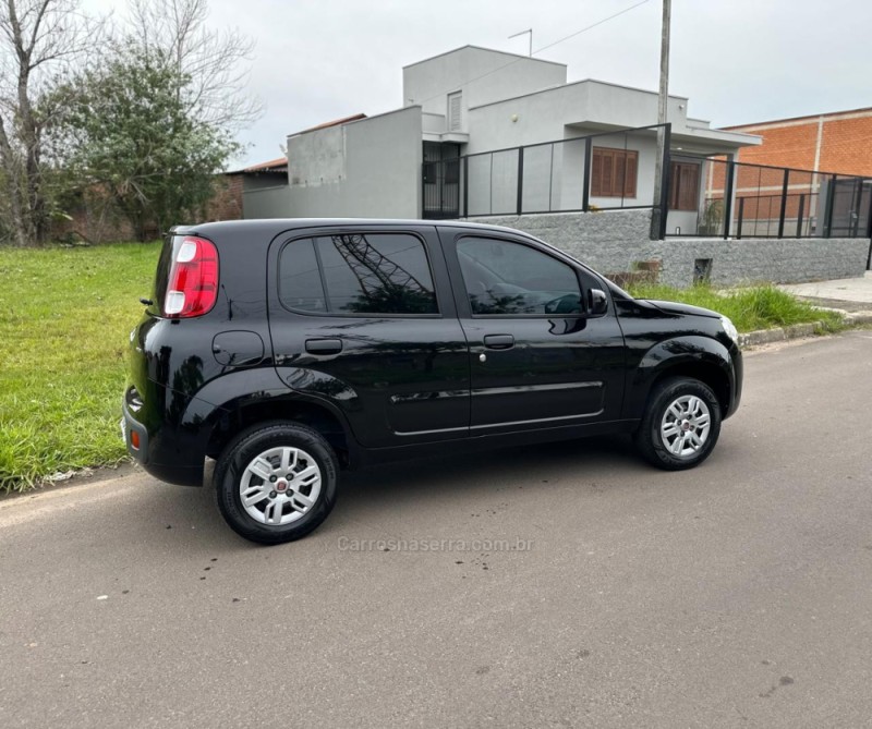 UNO 1.0 EVO VIVACE 8V FLEX 4P MANUAL - 2011 - CAMPO BOM