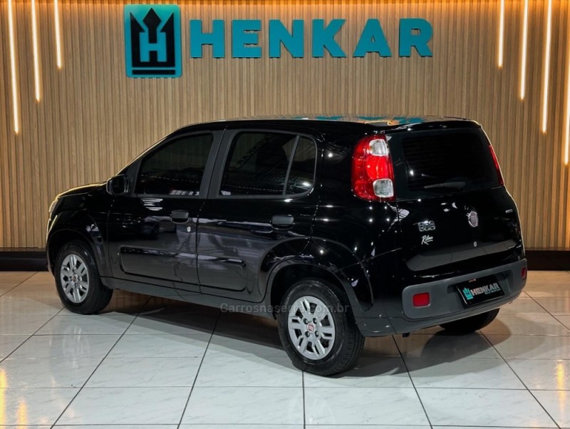 UNO 1.0 EVO VIVACE 8V FLEX 4P MANUAL - 2011 - CAMPO BOM