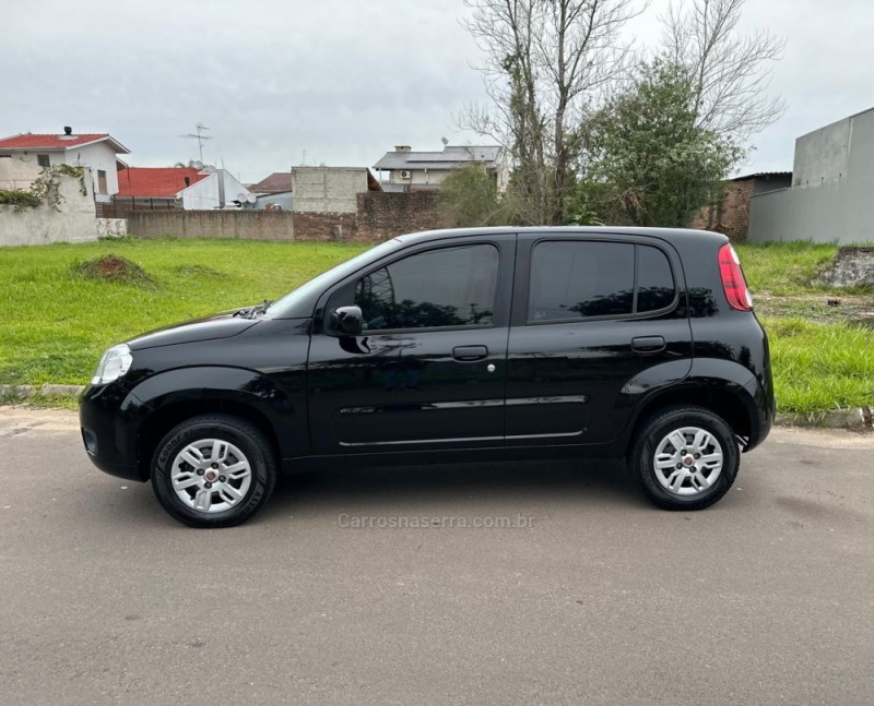 UNO 1.0 EVO VIVACE 8V FLEX 4P MANUAL - 2011 - CAMPO BOM