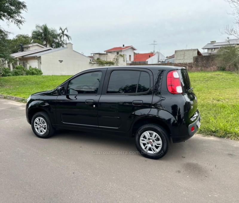 UNO 1.0 EVO VIVACE 8V FLEX 4P MANUAL - 2011 - CAMPO BOM