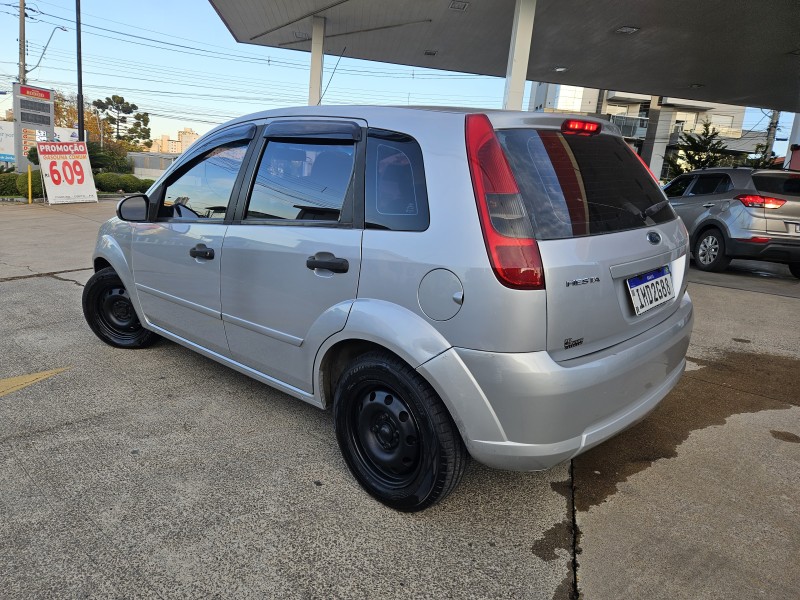 FIESTA 1.0 MPI SUPERCHARGER 8V GASOLINA 4P MANUAL - 2005 - CAXIAS DO SUL