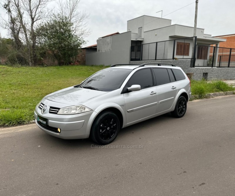 megane 1.6 dynamique grand tour 16v flex 4p manual 2012 campo bom