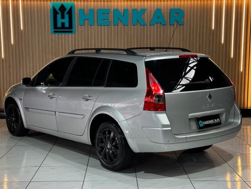 MÉGANE 1.6 DYNAMIQUE GRAND TOUR 16V FLEX 4P MANUAL - 2012 - CAMPO BOM
