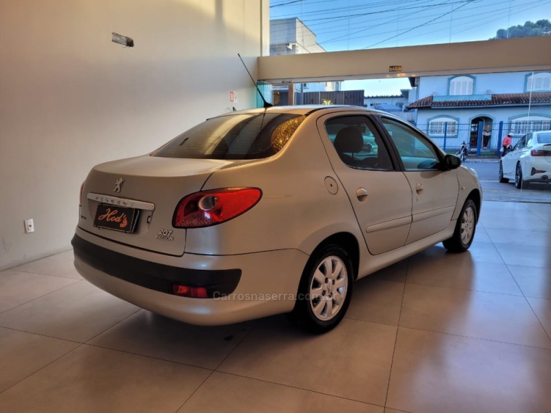 207 1.4 SEDAN XR PASSION 8V FLEX 4P MANUAL - 2011 - CANELA