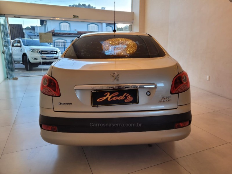 207 1.4 SEDAN XR PASSION 8V FLEX 4P MANUAL - 2011 - CANELA