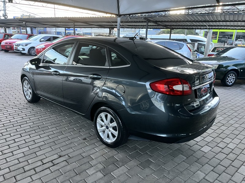 FIESTA 1.6 SE SEDAN 16V FLEX 4P MANUAL - 2011 - CAXIAS DO SUL