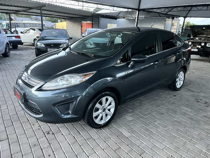 fiesta 1.6 se sedan 16v flex 4p manual 2011 caxias do sul