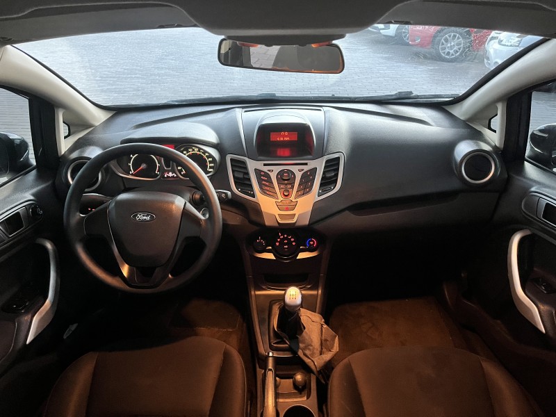 FIESTA 1.6 SE SEDAN 16V FLEX 4P MANUAL - 2011 - CAXIAS DO SUL