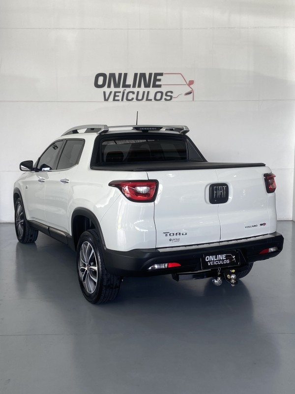 TORO 2.0 16V TURBO DIESEL VOLCANO AT9 4X4 AUTOMÁTICO - 2021 - FARROUPILHA