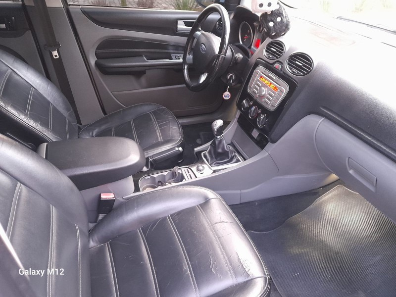 FOCUS 1.6 GLX 16V FLEX 4P MANUAL - 2013 - FARROUPILHA