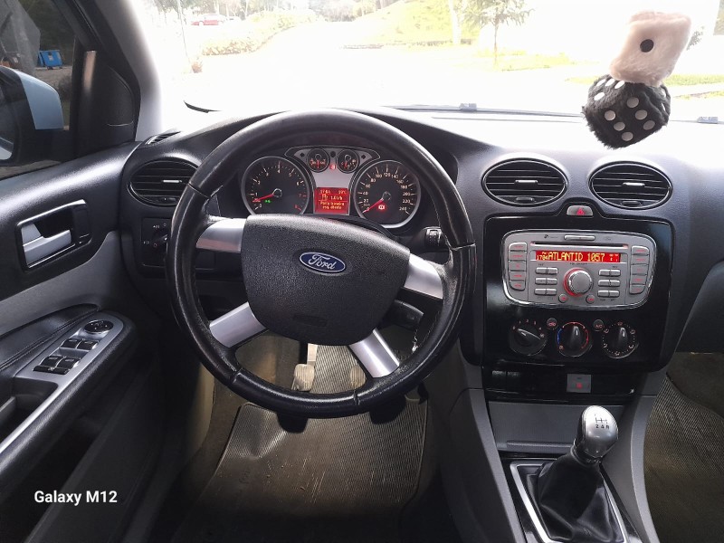FOCUS 1.6 GLX 16V FLEX 4P MANUAL - 2013 - FARROUPILHA