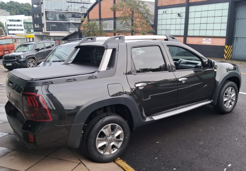 DUSTER OROCH 2.0 16V FLEX DYNAMIQUE AT 4P AUTOMÁTICO - 2018 - FLORES DA CUNHA