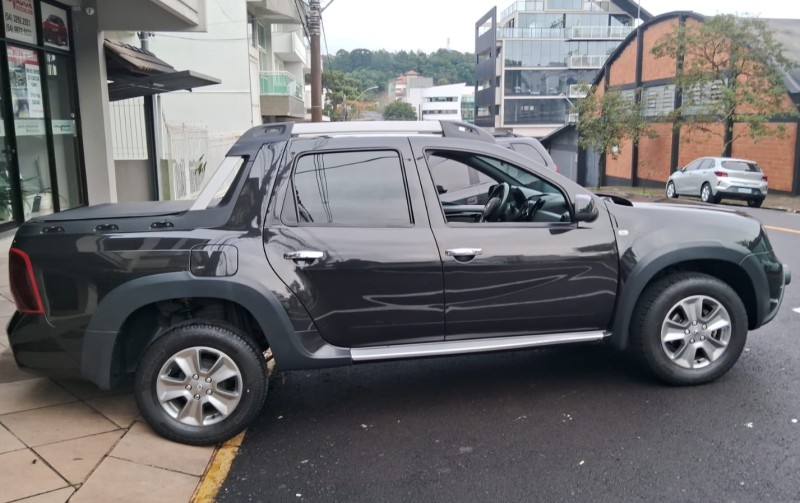 DUSTER OROCH 2.0 16V FLEX DYNAMIQUE AT 4P AUTOMÁTICO - 2018 - FLORES DA CUNHA
