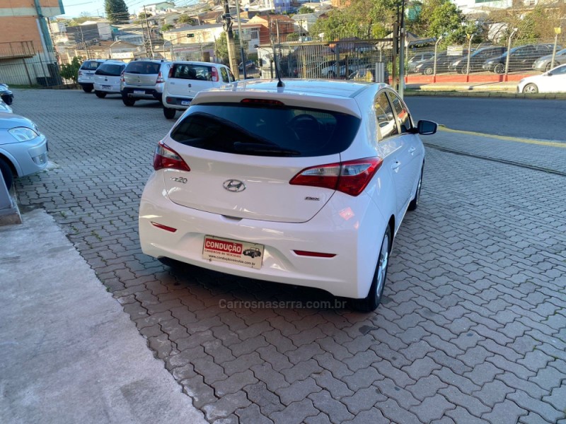 HB20 1.0 COMFORT 12V FLEX 4P MANUAL - 2015 - CAXIAS DO SUL