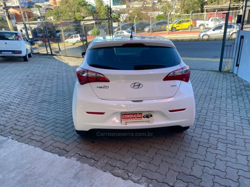HB20 1.0 COMFORT 12V FLEX 4P MANUAL - 2015 - CAXIAS DO SUL