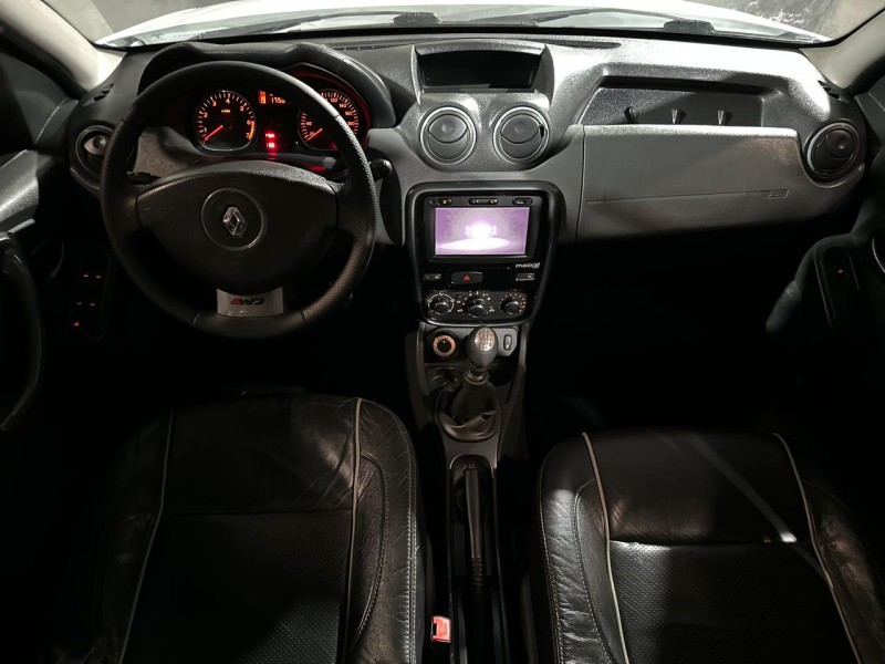 DUSTER 2.0 DYNAMIQUE 4X4 16V FLEX 4P MANUAL - 2015 - CAXIAS DO SUL