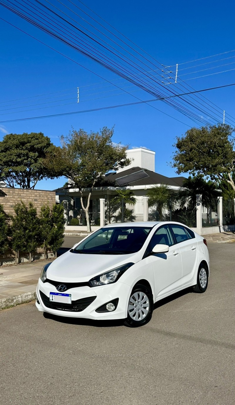 HB20S 1.6 COMFORT PLUS 16V FLEX 4P AUTOMÁTICO