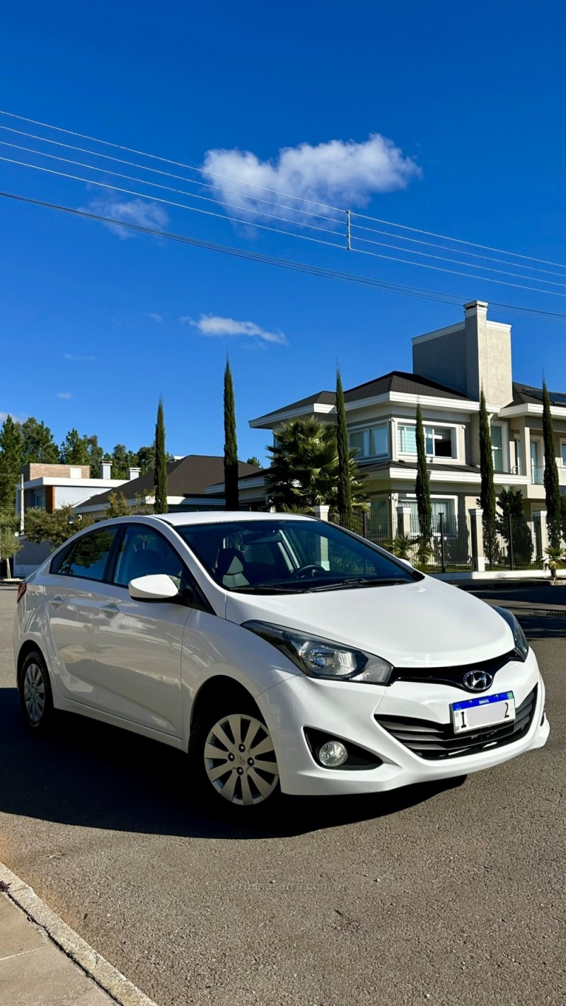HB20S 1.6 COMFORT PLUS 16V FLEX 4P AUTOMÁTICO - 2014 - BENTO GONçALVES