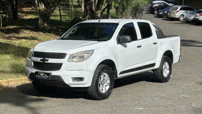 S10 2.8 LS 4X2 CD 16V TURBO DIESEL 4P MANUAL - 2013 - CAXIAS DO SUL
