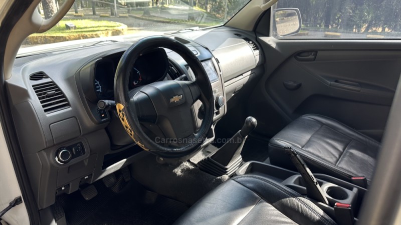 S10 2.8 LS 4X2 CD 16V TURBO DIESEL 4P MANUAL - 2013 - CAXIAS DO SUL