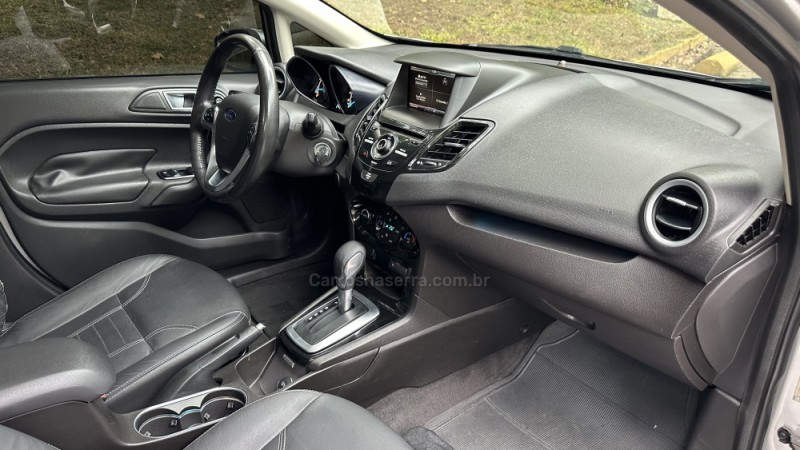FIESTA 1.6 TITANIUM PLUS SEDAN 16V FLEX 4P AUTOMÁTICO - 2015 - CAXIAS DO SUL