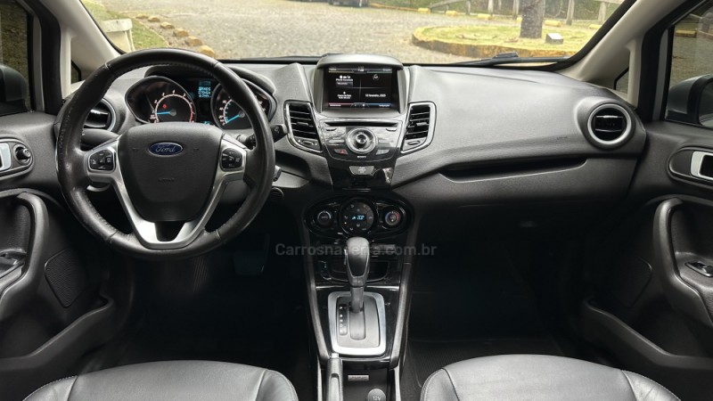FIESTA 1.6 TITANIUM PLUS SEDAN 16V FLEX 4P AUTOMÁTICO - 2015 - CAXIAS DO SUL